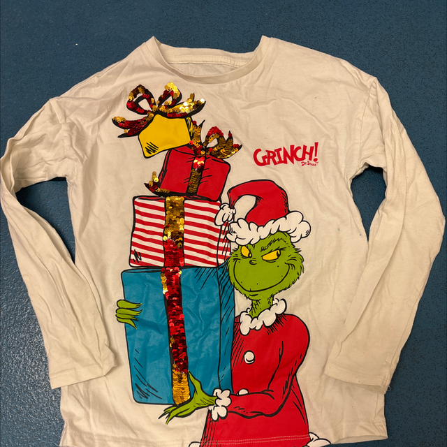 Long sleeved Christmas top 7 - 8 years 