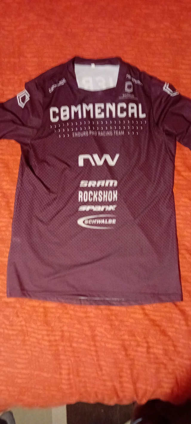 maillot Commencal