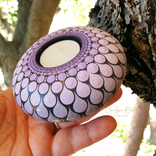 Bougeoir mandala mauve en plâtre résine – Peint à la main