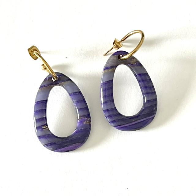 Boucles d’oreilles ovales violet translucide 
