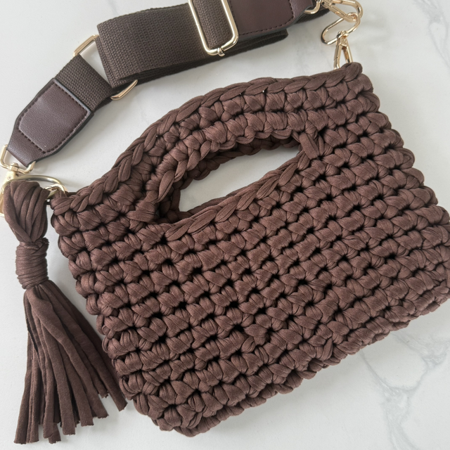 Autumn must have - PRE ORDER - Chocolate crochet bag 