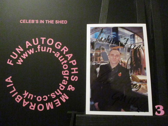 Mark Heyes Authentic Autographed 6x4 Our Facing White Border Photograph (3)