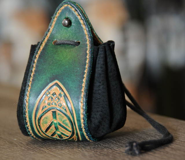 Bourse en cuir, couture lin poissé, fait main, pour porter des dès ou de la monnaie, pour adultes et enfants, unisexe. vert émeraude