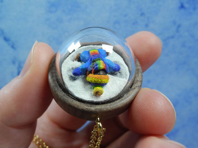 Snowangel Biosphere Pendant - Miniature Diorama - Miniature Jewelry - Winter Jewelry - Winter necklace - Snow jewelry - Miniature Snowglobe