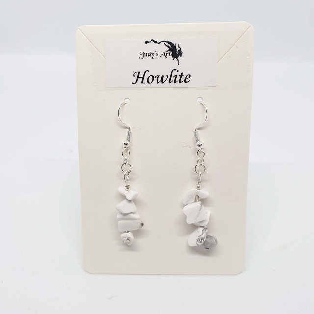 Boucle d'oreilles Howlite "Bâton"