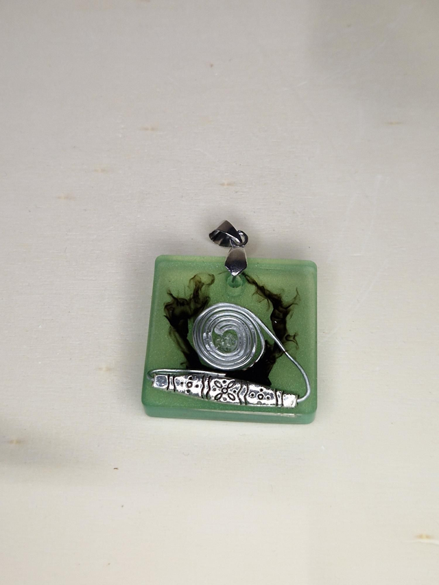 Orgonite, pendentif / 029