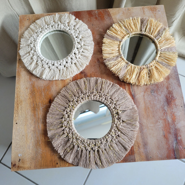   Petits miroirs.