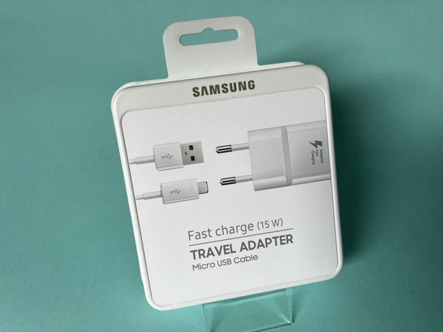 SAMSUNG Micro USB to A Kabel & NETZTEIL(15W)