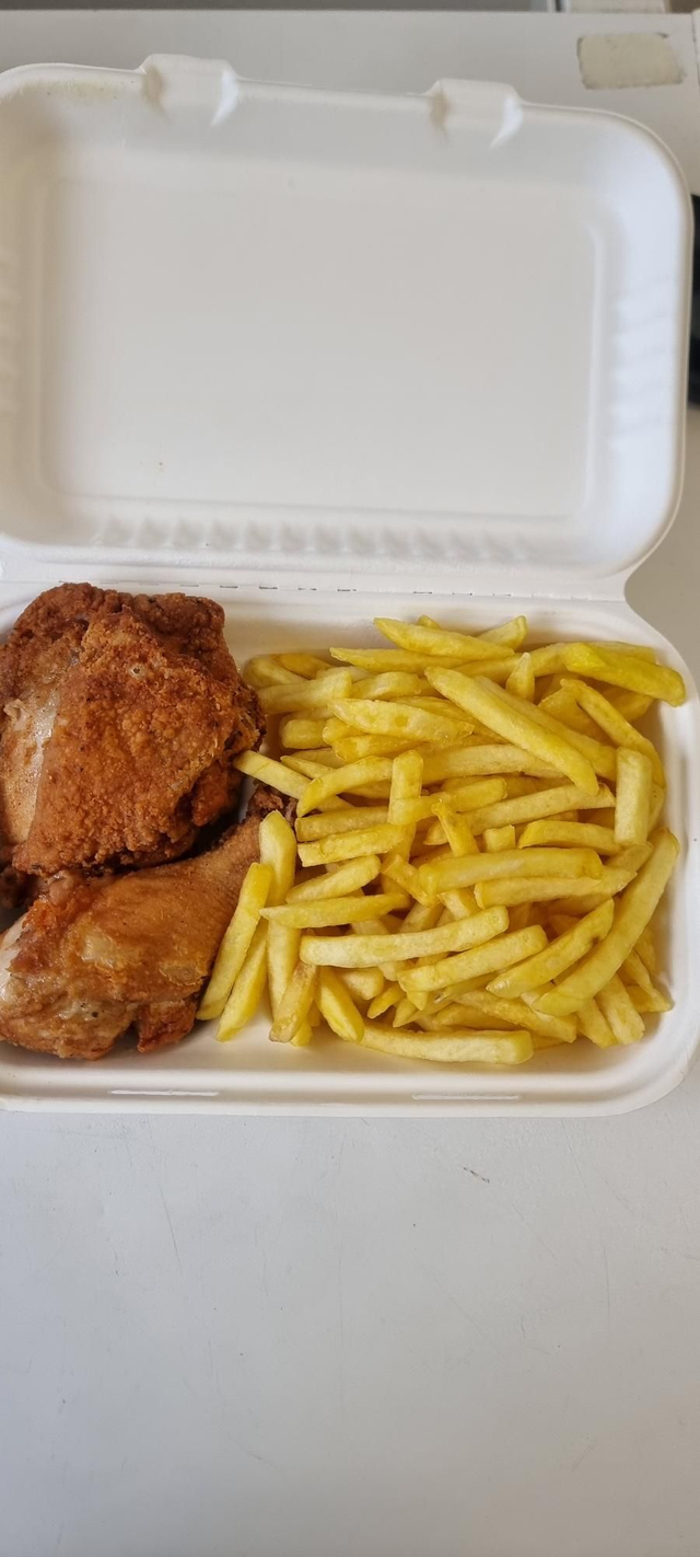 Fried Chicken (chips or Rice/Rice&amp;Peas)