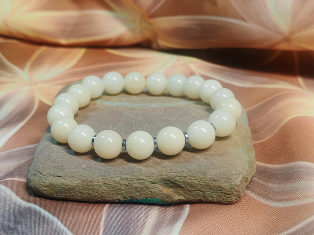 Bracelet bodi blanc rond et séparateurs argentés