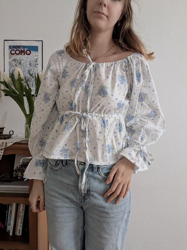 Blouse à liens fleurie - taille XS / S