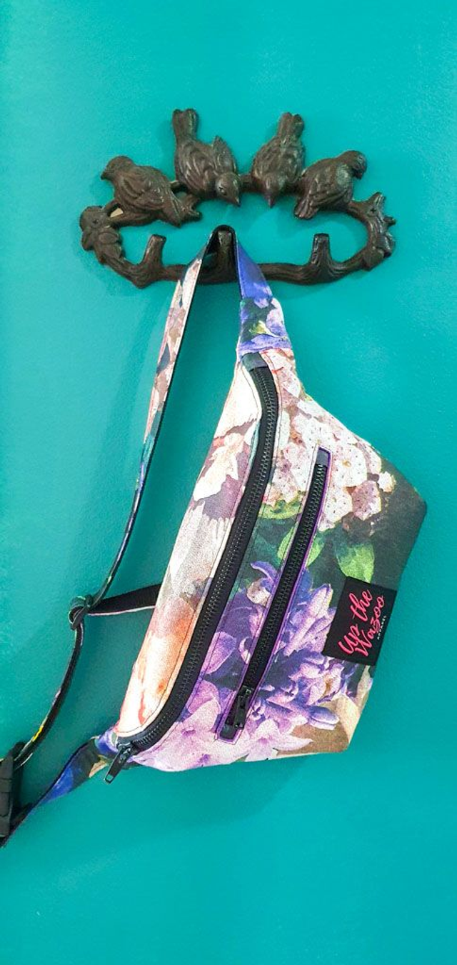 Bloom & Zoom Bumbag, Roses