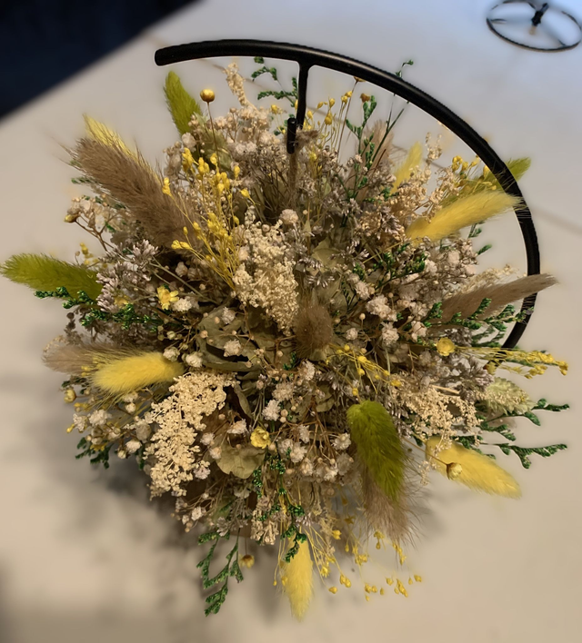 Boule fleurie suspendue