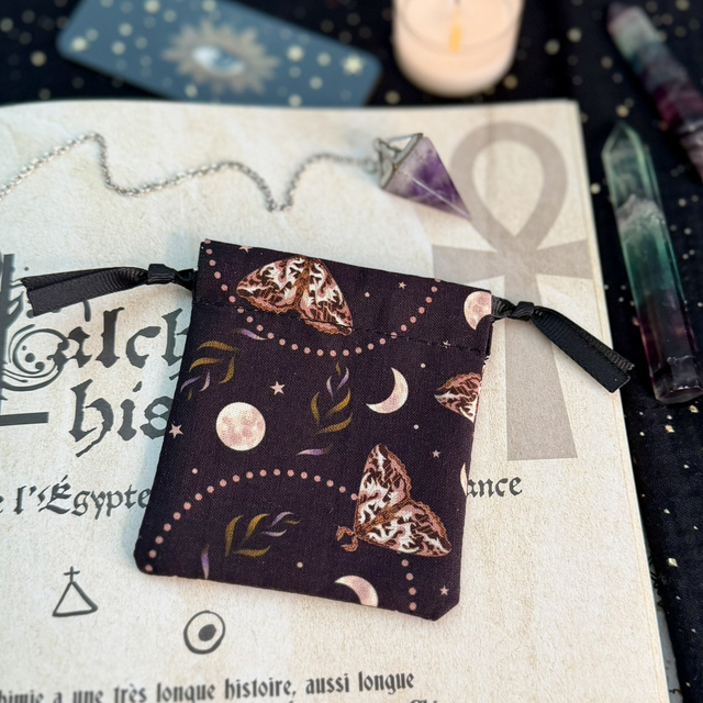 Pochon pendule - Lunar moth 