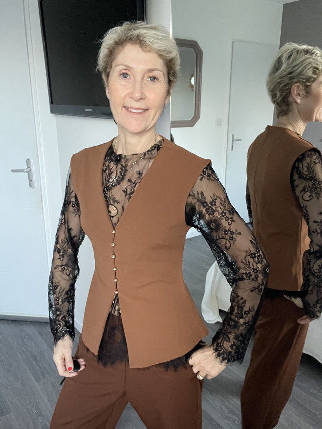 Top fin en dentelle ( desssous)