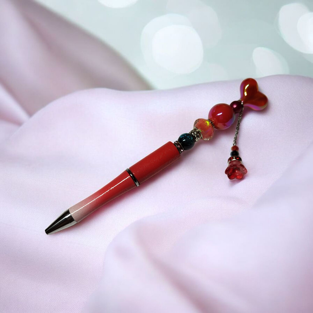 Stylo perles rouge