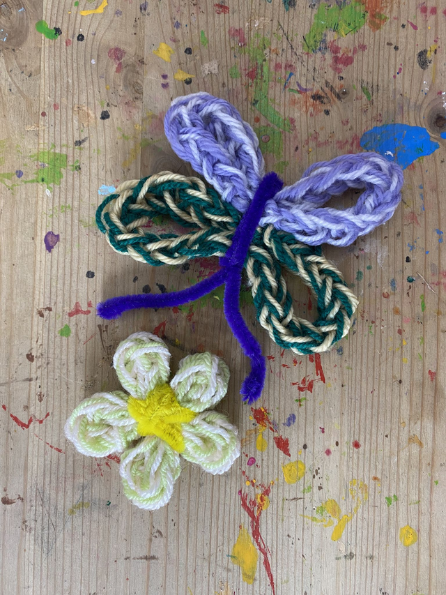 Kids Holiday Craft Session