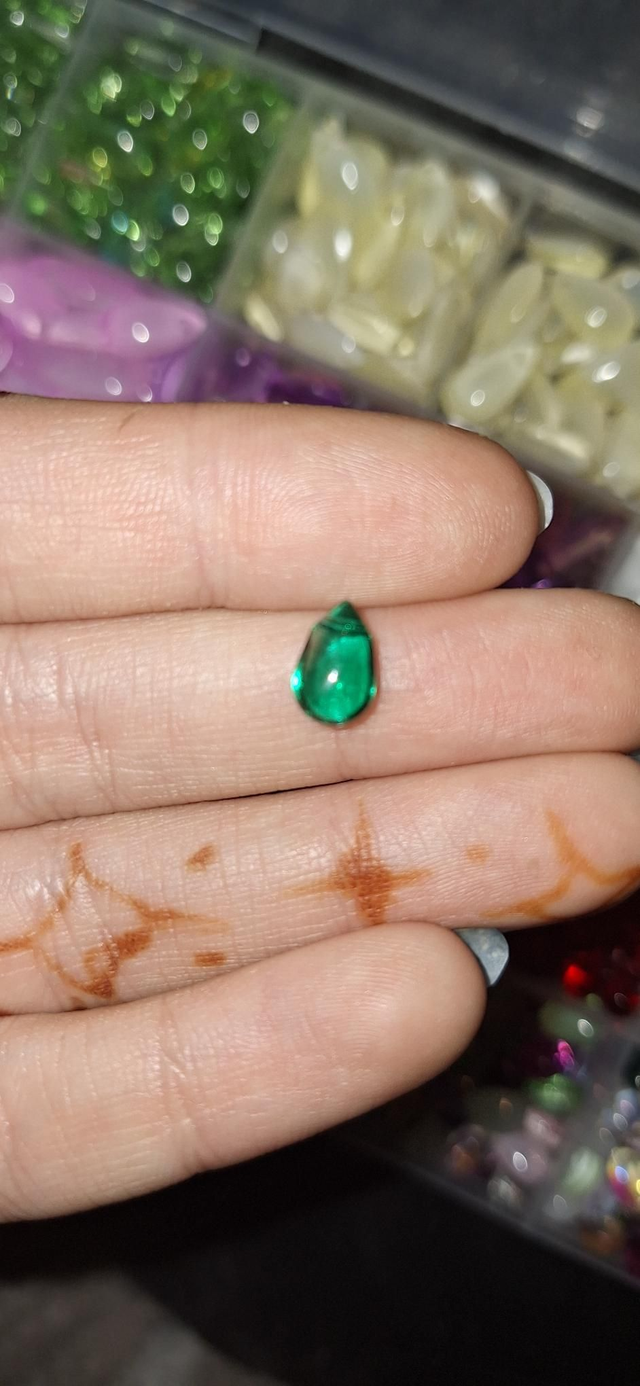Glass gems dark green Translucent small