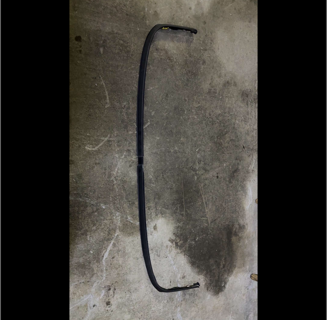 Baguette lunette arrière 