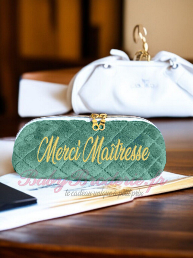 Trousse d&#039;école vert d&#039;eau foncé et motifs eucalyptus 