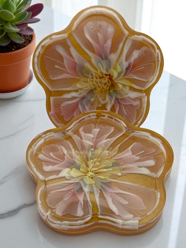 Flower-Shaped Resin Coaster with 3D Bloom Design