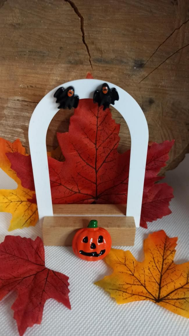 Boucle d&#039;oreille petite chauve souris 