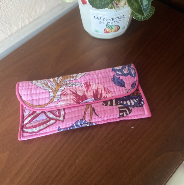 Étui à lunettes rose