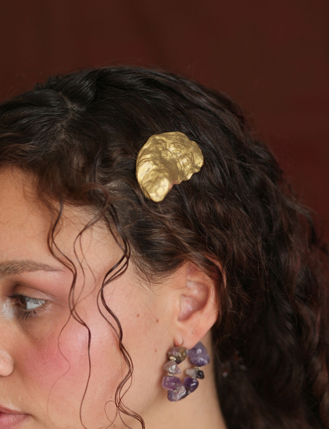 'gold' hairclip