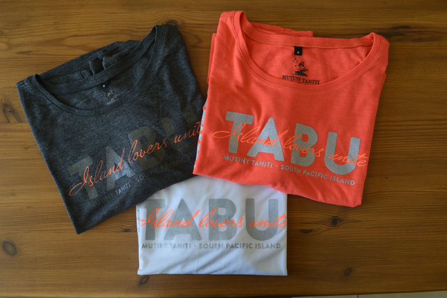 Tee-shirt Top Crop "TABU" - marque MUTINY