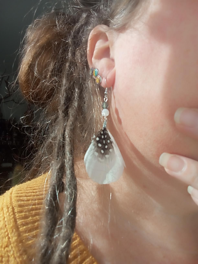 Boucles en plumes