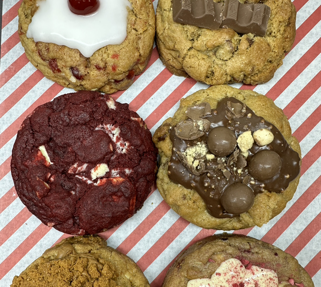 NEW YORK COOKIE HAMPER