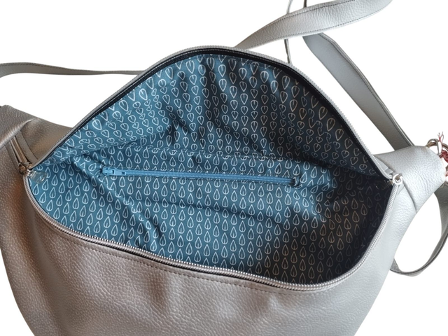 Sac banane en simili cuir argent