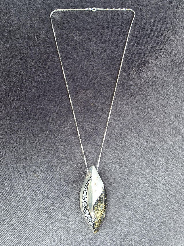 Maki-e necklace "The Path" - (MKN1)