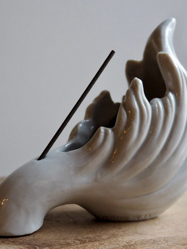 Kutani Incense Holder MEBUKI