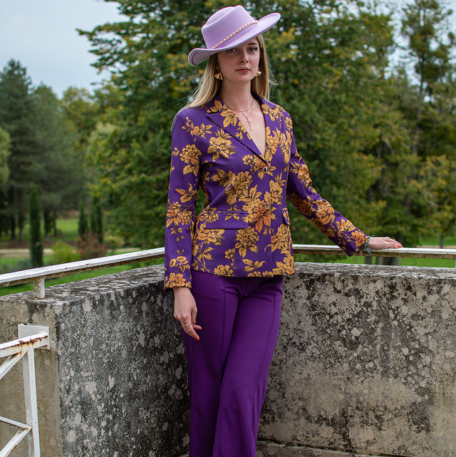 Costume en jacquard floral