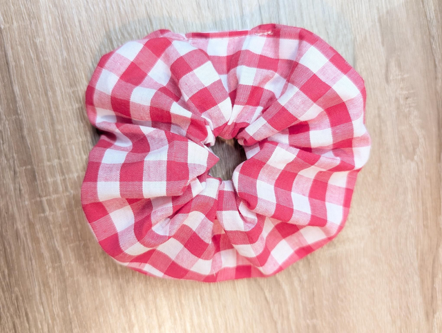 Chouchou vichy rouge