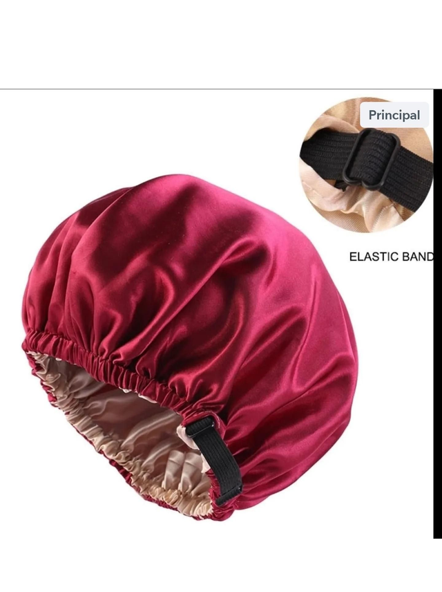 Bonnet rond ajustable satin Rouge