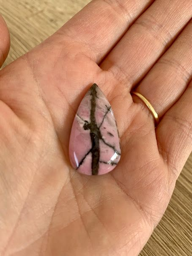 Cabochon Rhodonite 