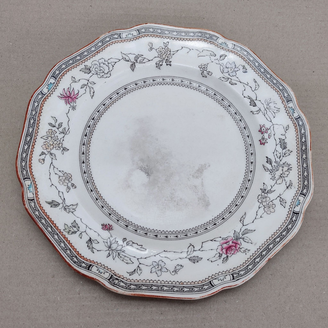 Jessamine by Royal Cauldon | Victoriaans Lunchbord (diameter 22,0 cm | hoogte 2,5 cm) Reg.no. 652120 V284YZ Creme Bloemdecor | Antiek - 1914