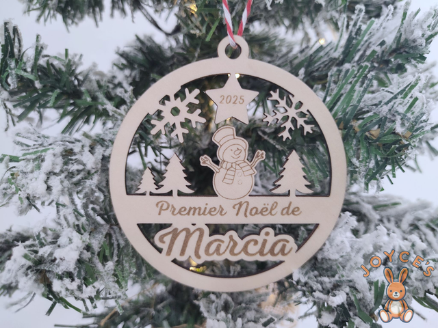 Boule de noël &quot;premier noël&quot; - 9cm - Modèle Marcia