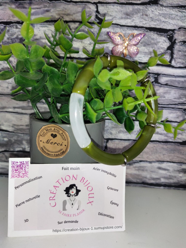 Bracelet perles incurvé 