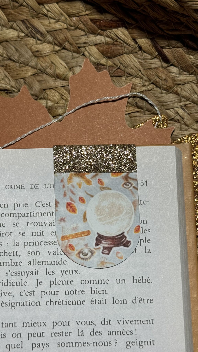 Marque-page magnétique vertical