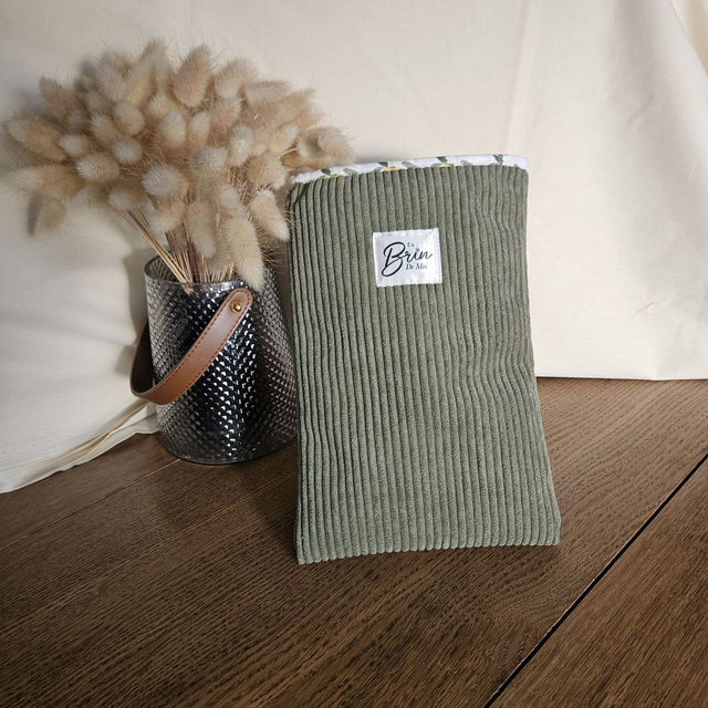 Housse de livre kaki format Broché