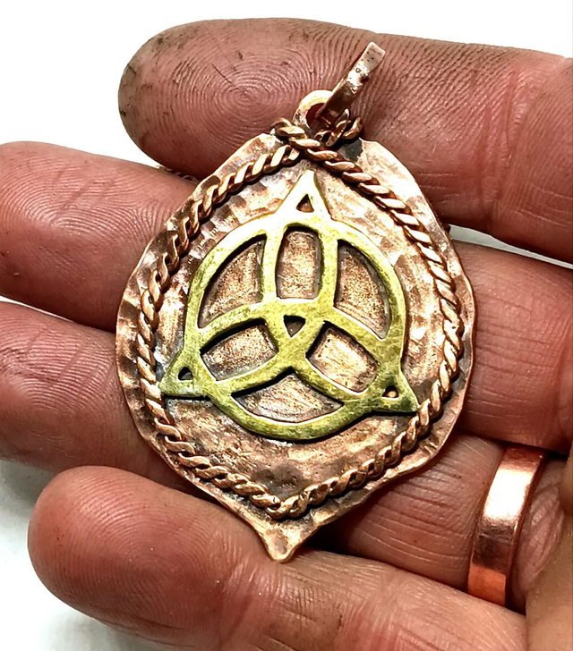 Médaillon Triquetra 