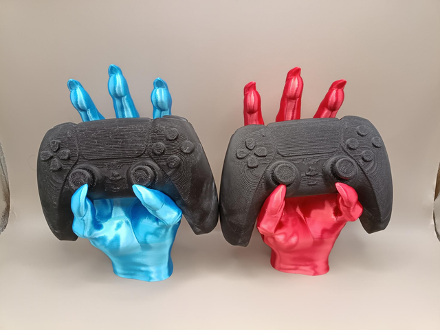 Creepy hand ps5 game controller stand 