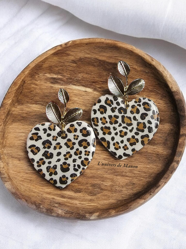 boucle d&#039;oreille lovely léopards avec crochet en acier inoxydable 