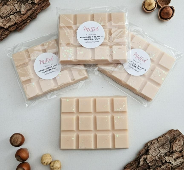 English Oak & Hazelnut Wax Bar
