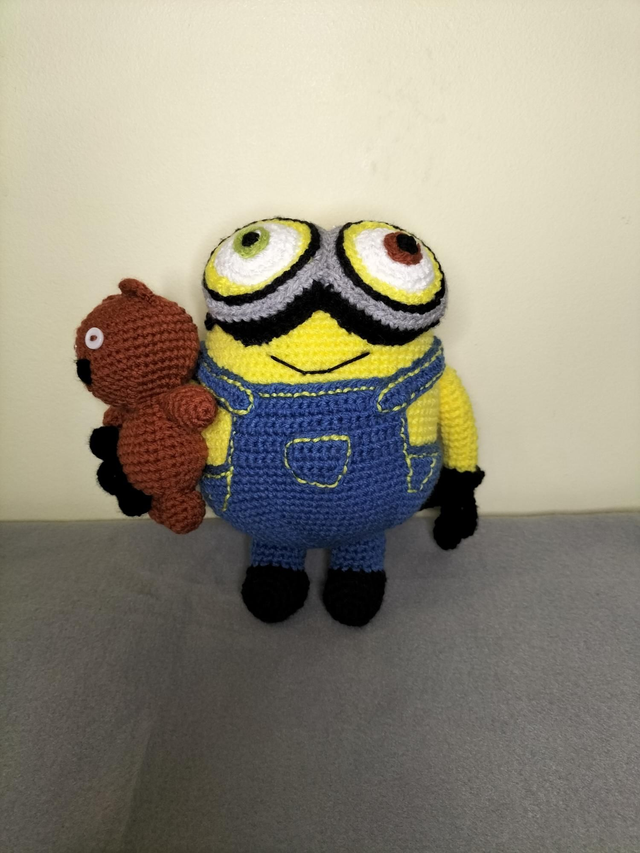 MOI MOCHE ET MECHANT Bob les minions