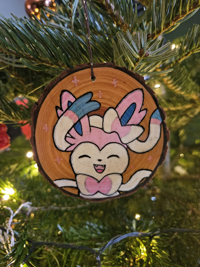 Wooden ornament ''Sylveon''