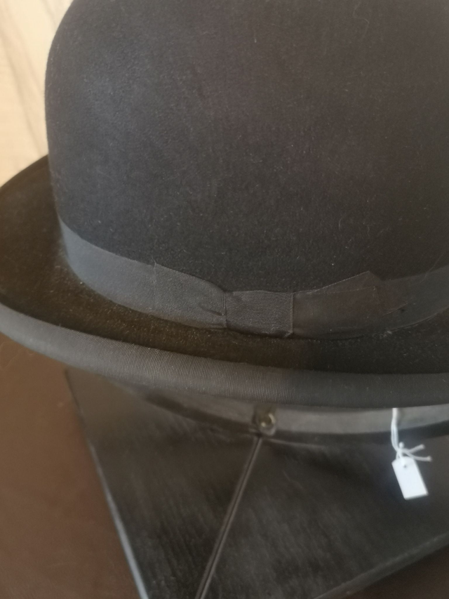 Lampe artisanale "Le Gentleman" – Chapeau Melon Détourné